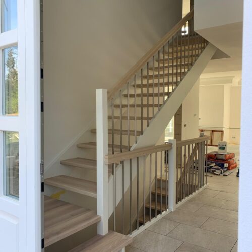 Holztreppen nach Maß in Mödling