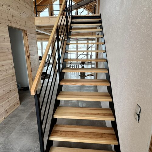 Holztreppen aus Polen für Baden bei Wien