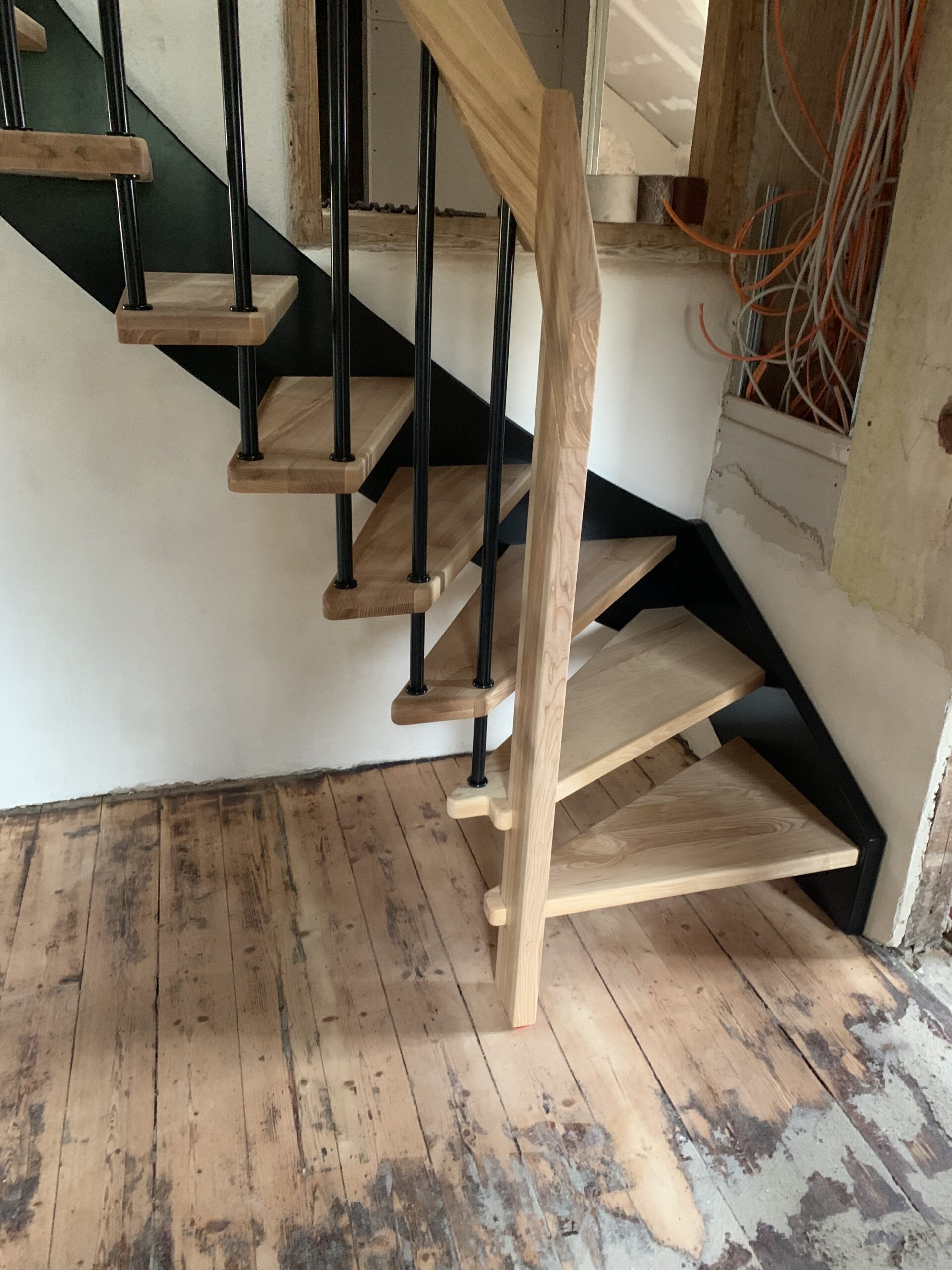 Holztreppen aus Polen für Brunn am Gebirge